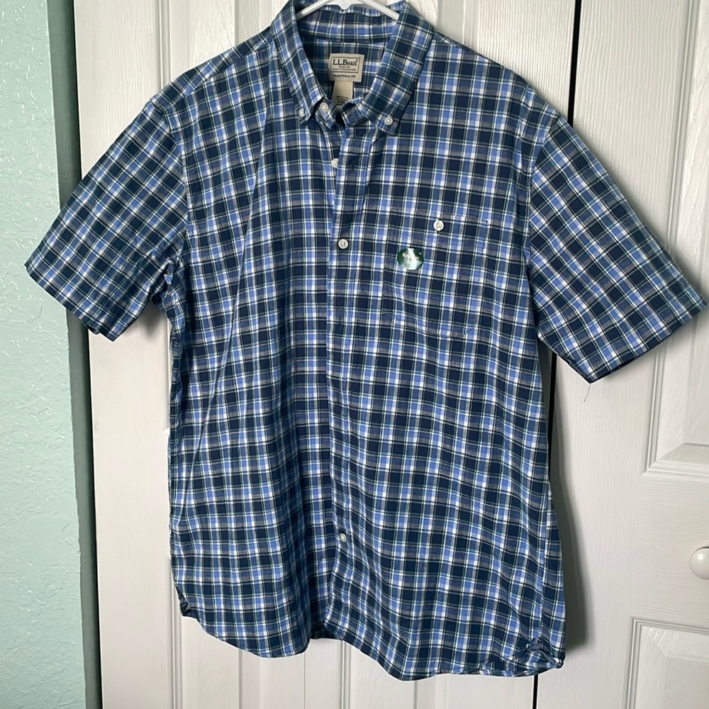 LL Bean men’s short sleeve button down. Size M. NWT